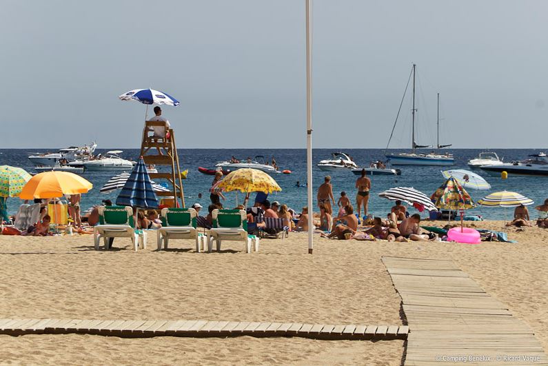 Playa de Castell Facilités des plages